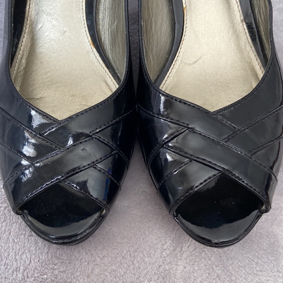 Liz Claiborne heeled peep toe classic pump shoe - Picture 3 of 7